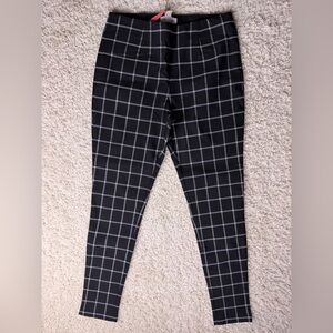 Women’s 6 Calvin Klein Slip on Slacks